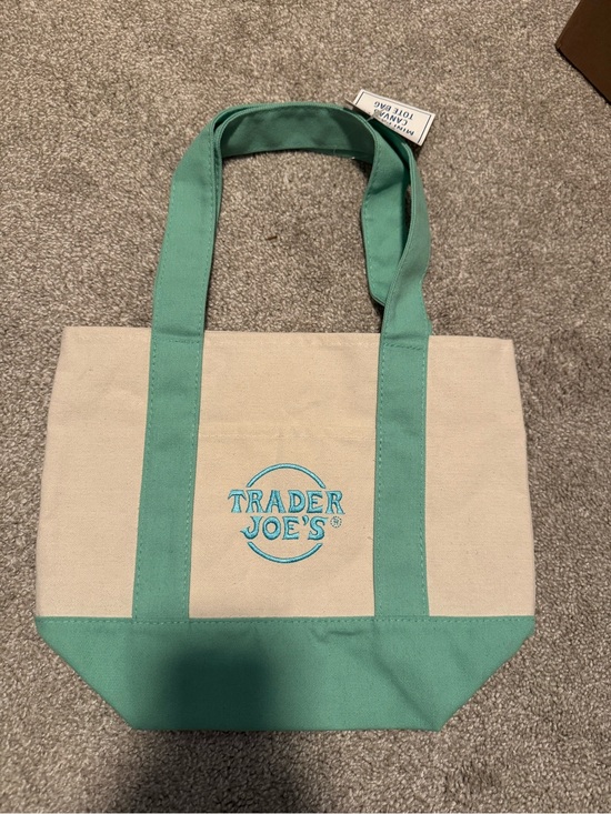 Trader Joe'S Handbags - Trader Joe’s Mini Pastel Canvas Tote Bag in Mint Green